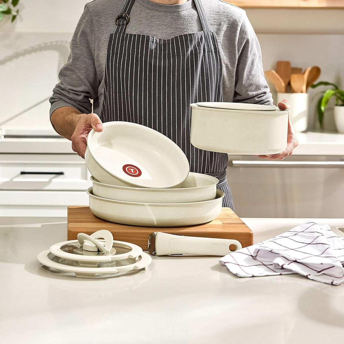 T-fal Ingenio Essentials Cookware Set with Detachable/Removable Handle 11 Piece, Granite Titanium Non Stick, Oven Broiler Safe 500F, Stackable, Pots and Pans Set, Frying Pans, Dishwasher Safe, Beige