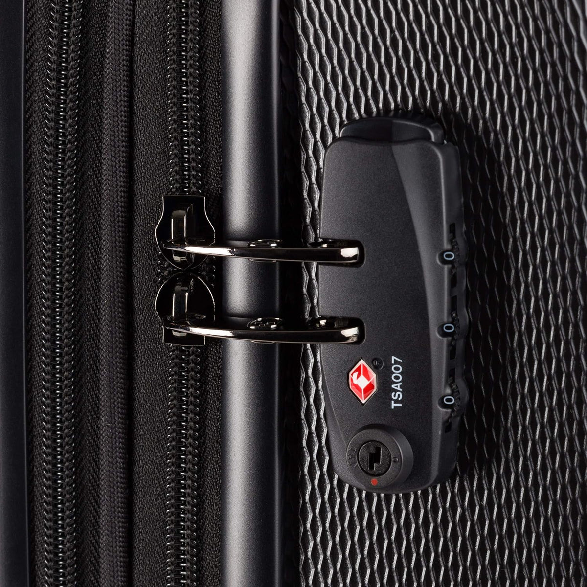 SwissGear 7272 Energie Expandable Hardside Luggage with Spinner Wheels and TSA Lock, Black, 3-Piece Set (19/24/27)
