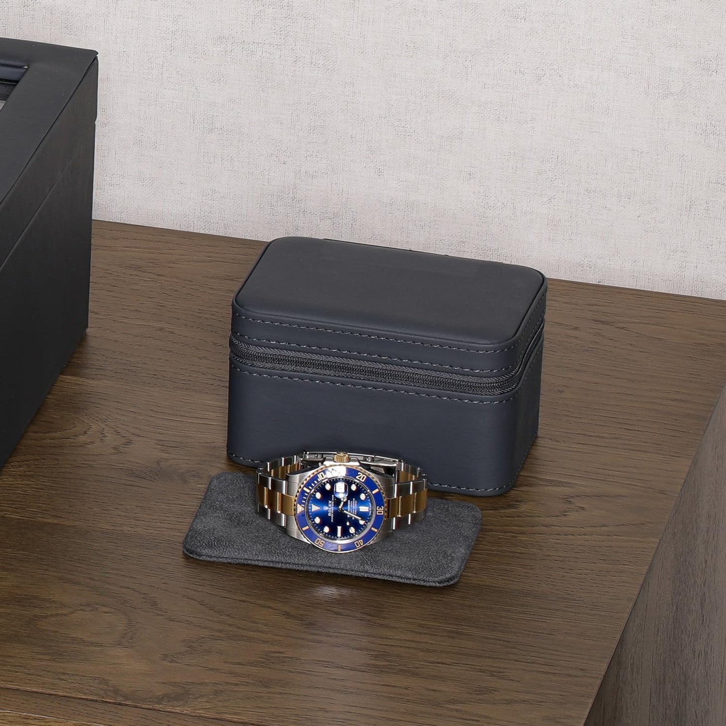 ROTHWELL 2 Watch Travel Case for Men | Compact PU Leather Protective Box with Microsuede Interior | Fits Watches & Smartwatches Up to 55mm (Carbon)
