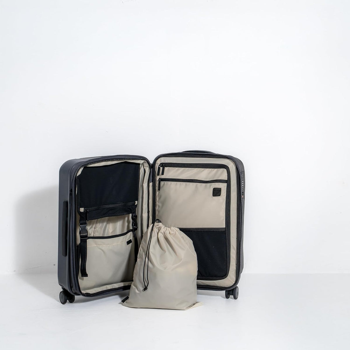 OGIO Pace Pro Hybrid Wheeled Travel Bag (Luggage)