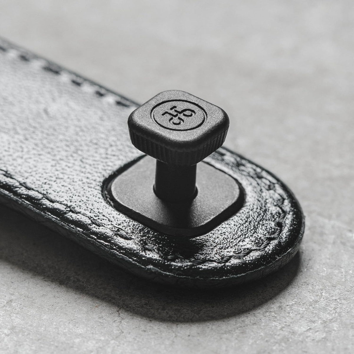 Jibbon Italian Premium Leather Key Organizer - Stylish Key Holder with Marine Grade 316 Stainless Steel, Compact EDC Keychain