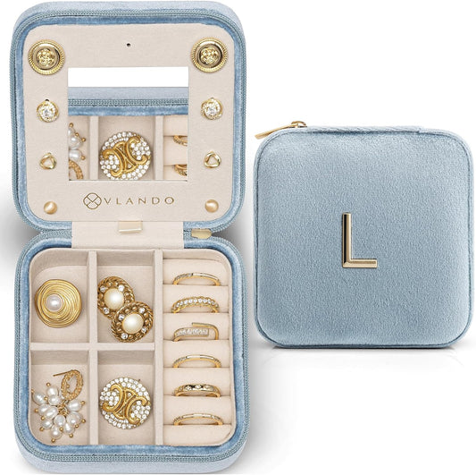 Vlando Travel Jewelry Case for Women Girls, L Initial Travel Jewelry Case, Personalized Mini Jewelry Box, Birthday Gifts for Women Mom Grandma - Letter L, Blue