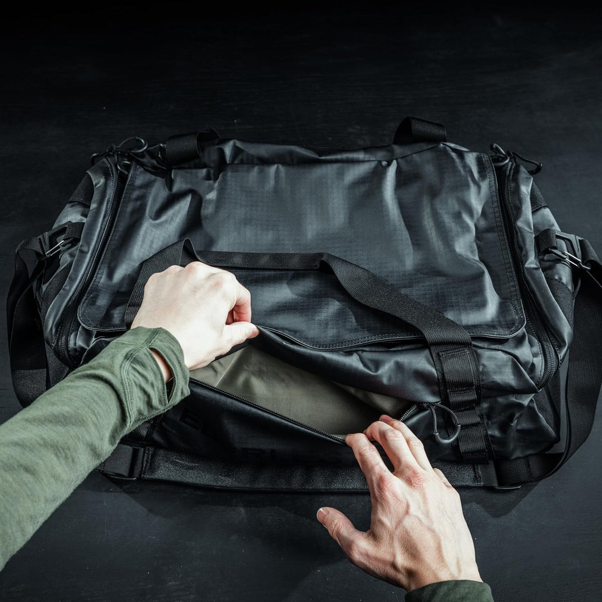 Eberlestock Hyllus Duffel Bag for Men - Durable, Water-Resistant, Small Men's Duffle Bag with Zipper Pockets, Ideal for Travel & Gym, Tactical Gear Bag, Hunting, Fishing, Camping - Dry Earth, 65L
