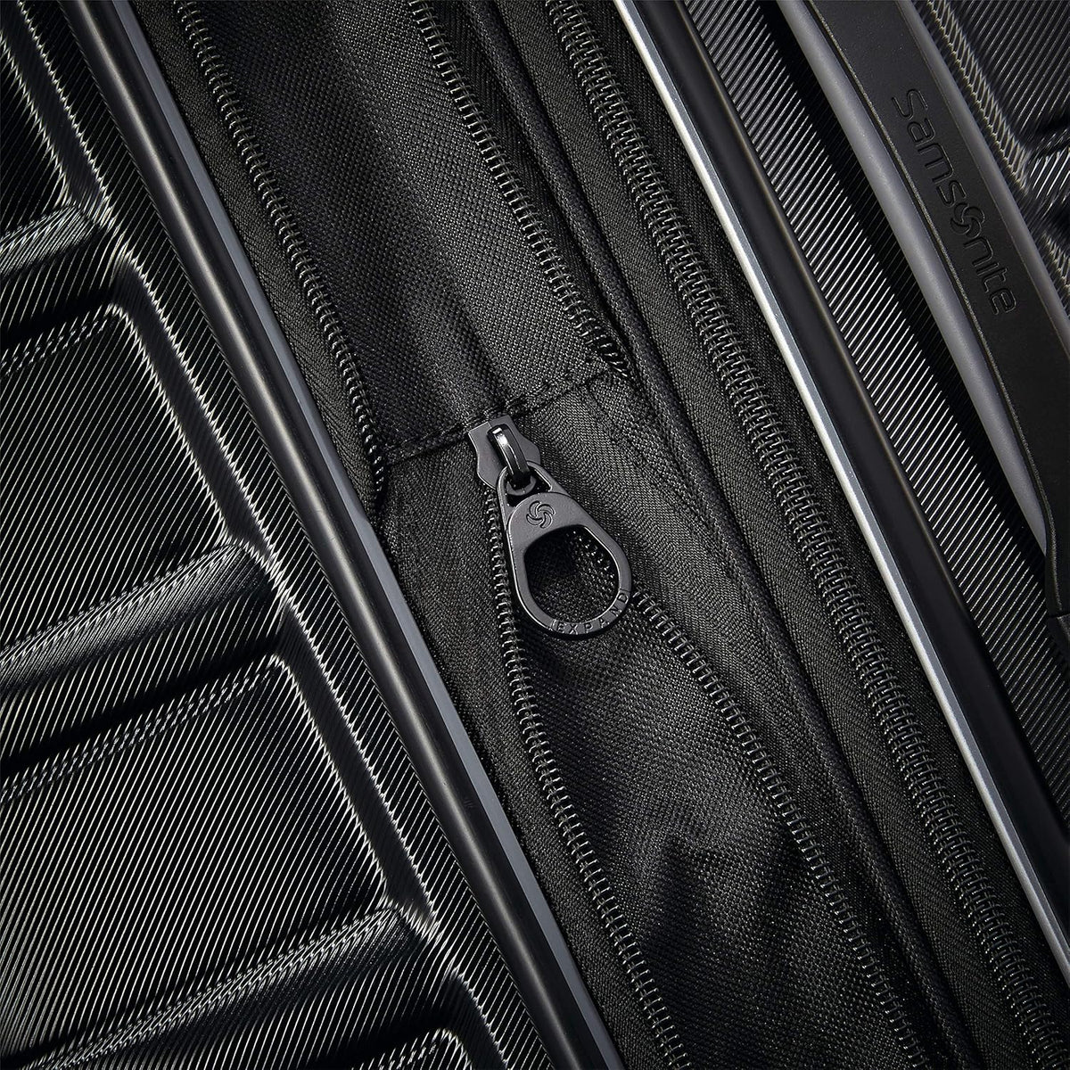 Samsonite Omni 2-2 Piece 19/28 Hardside Luggage with 360° Spinner Wheels - Scratch Resistant Hardshell - TSA, Airline-Approved - Expandable Polycarbonate Lightweight - Midnight Black